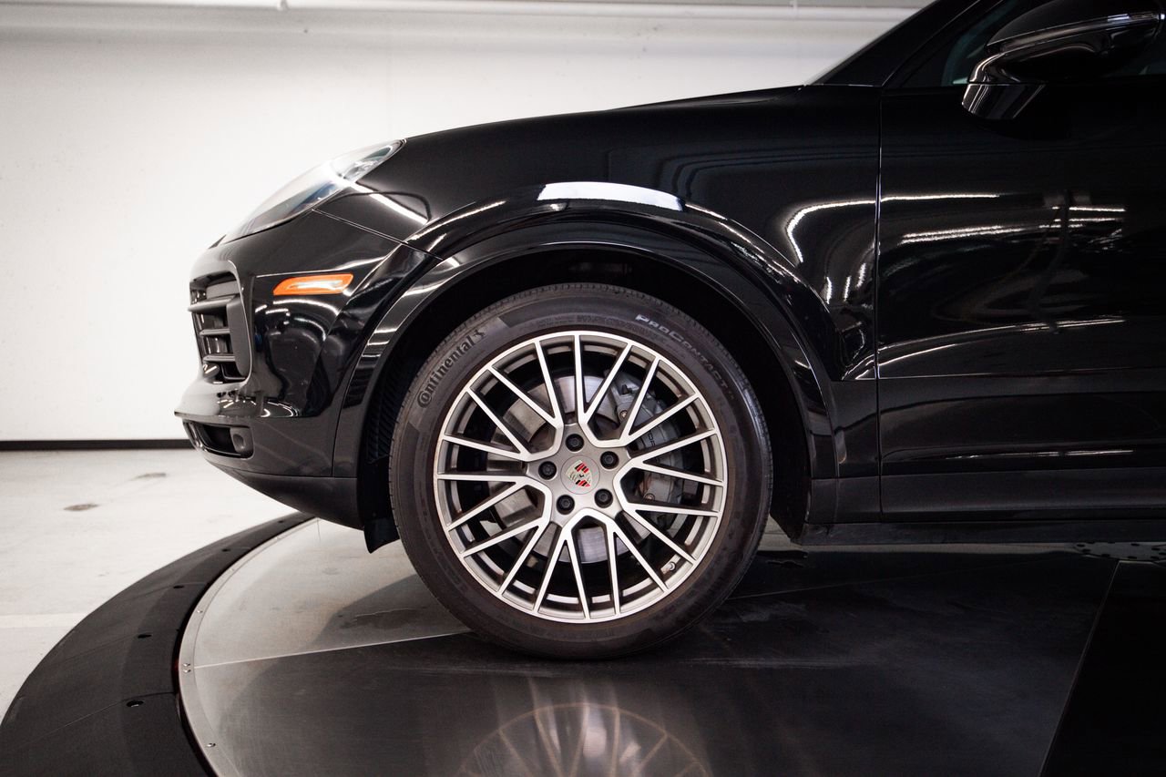 Certified 2023 Porsche Cayenne S Platinum image 11