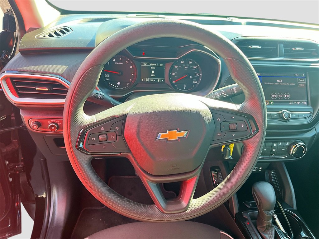 Used 2023 Chevrolet TrailBlazer LS image 11
