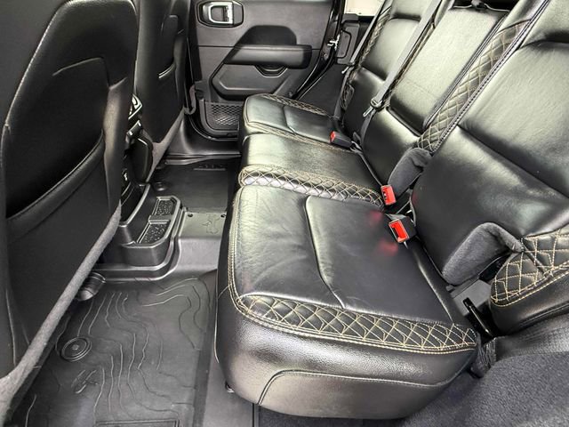 Used 2021 Jeep Wrangler Unlimited Sahara AWD/4WD image 17