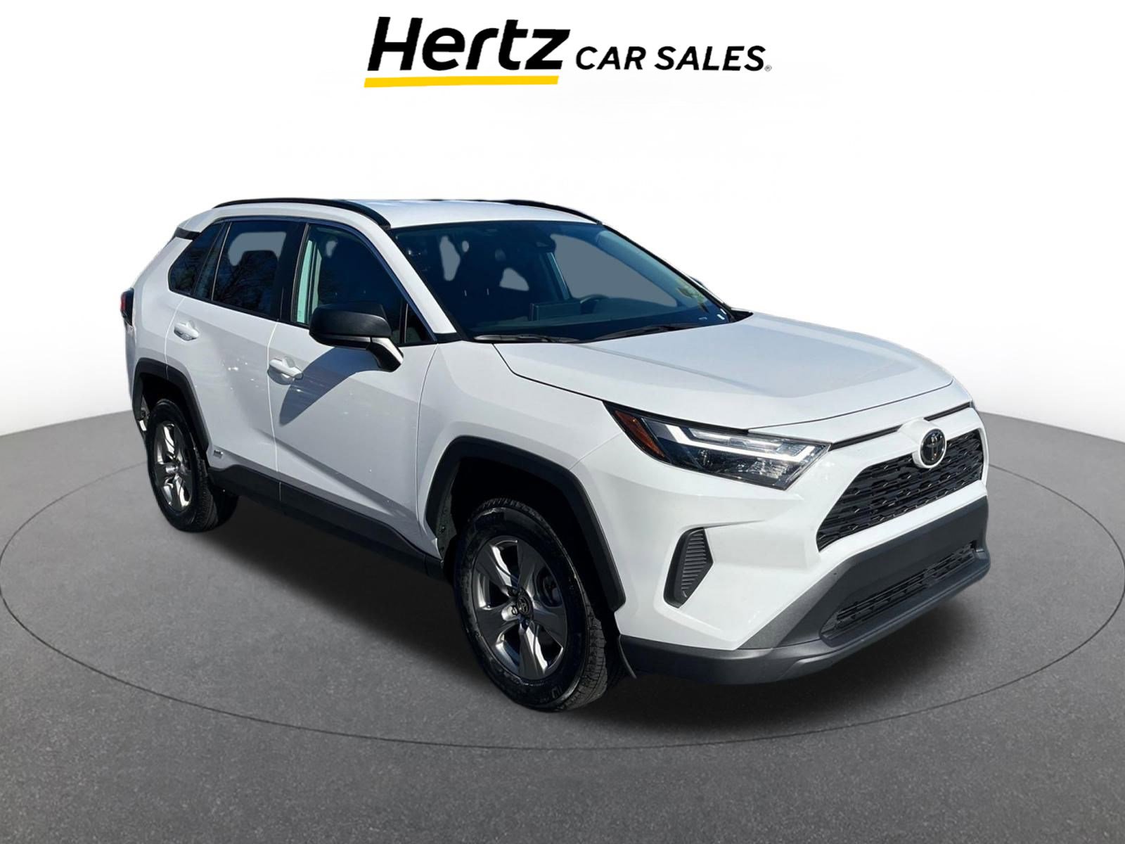 Used 2025 Toyota RAV4 LE image 1