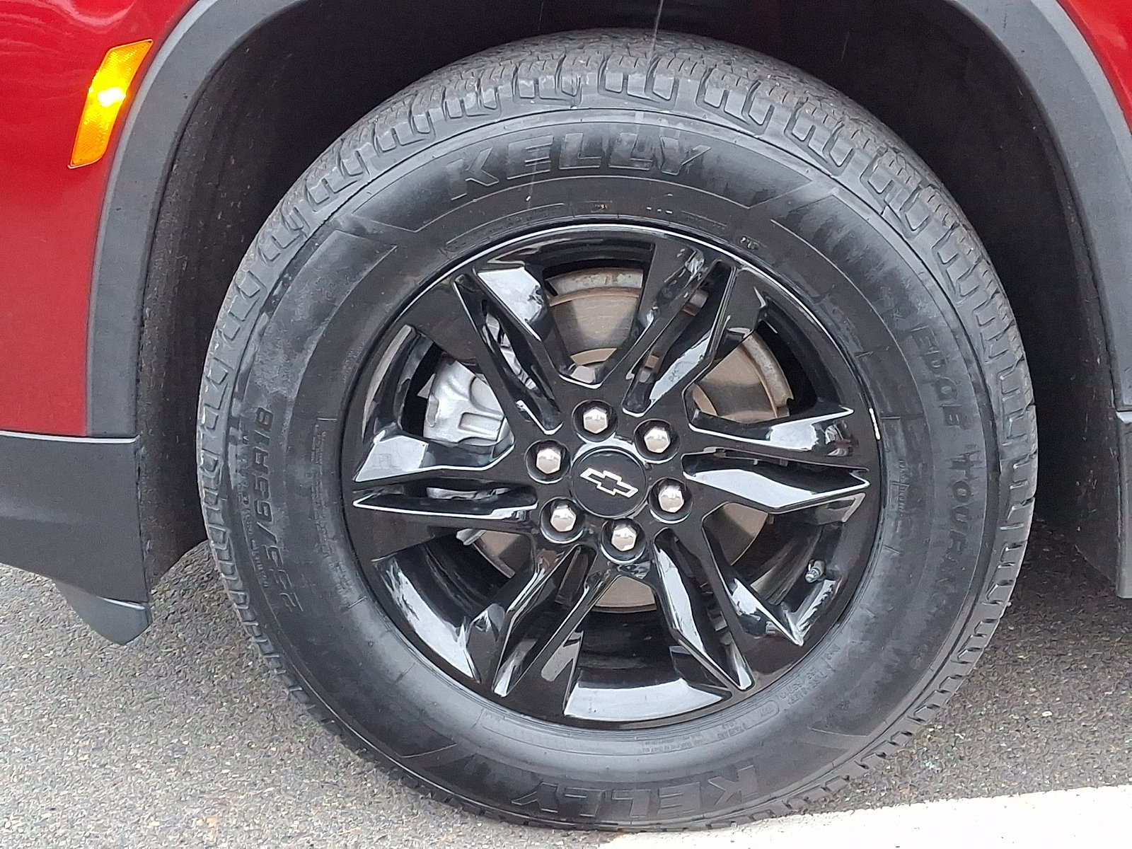Used 2024 Chevrolet Traverse LT w/ Midnight/Sport Edition AWD/4WD image 8