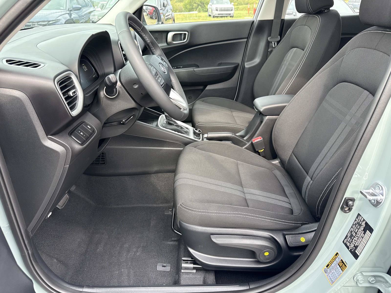 New 2026 Hyundai Venue SEL FWD image 10