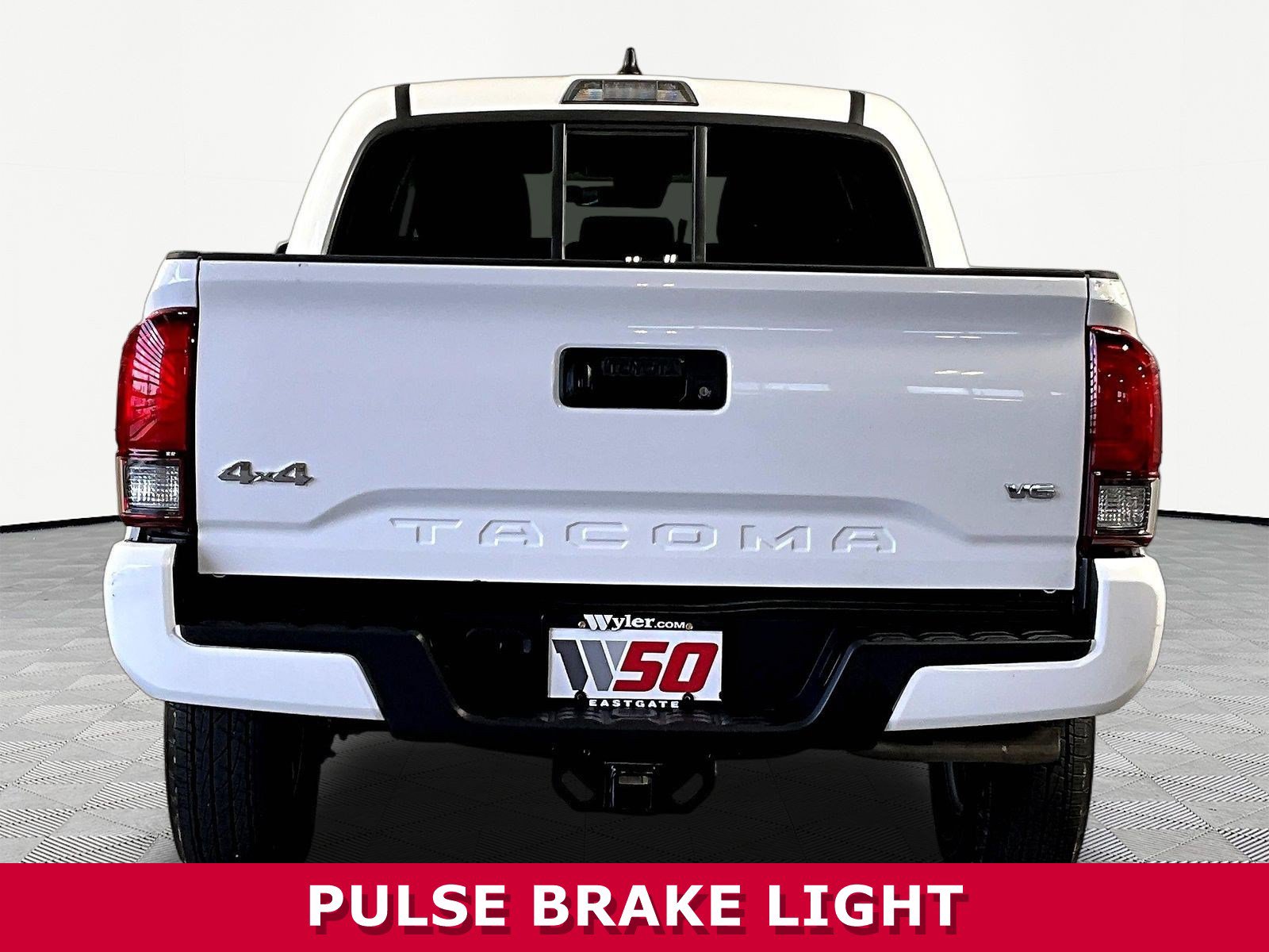 Used 2023 Toyota Tacoma SR AWD/4WD image 5