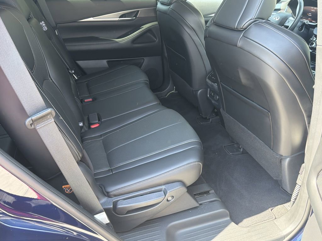 Used 2023 INFINITI QX60 Luxe w/ Cargo Package AWD/4WD image 15