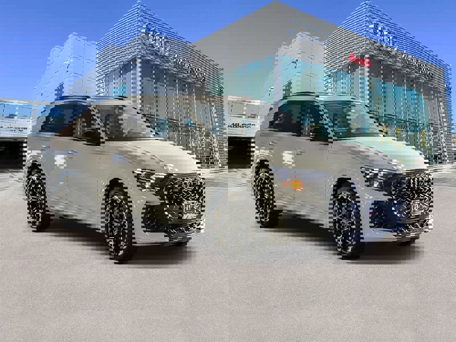 New 2026 Audi RS Q8 performance image 3