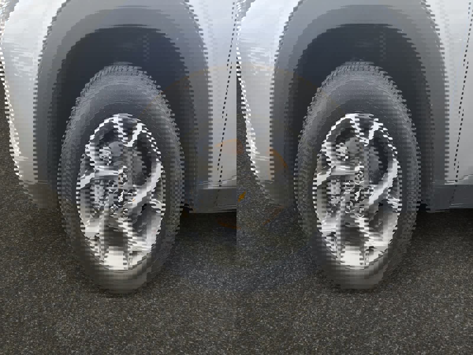 Used 2025 Chevrolet Trax LT w/ LT Convenience Package image 16