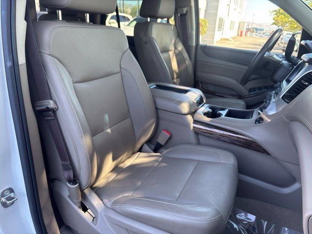 Used 2017 GMC Yukon SLT w/ Open Road Package AWD/4WD image 39