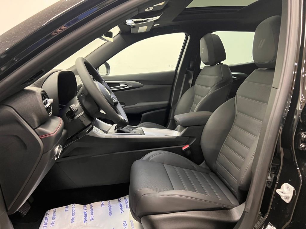 Used 2024 Dodge Hornet GT image 2