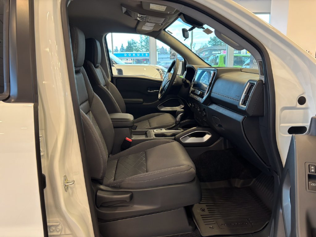 New 2026 Nissan Frontier SV w/ Tow Package AWD/4WD image 21