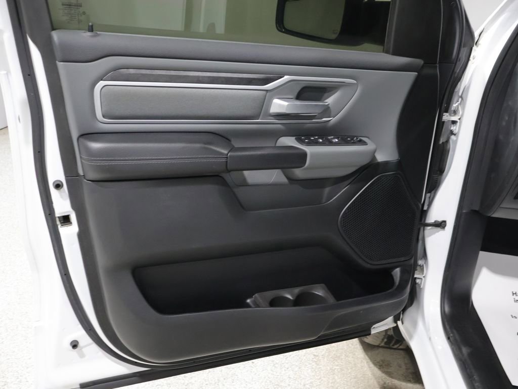 Used 2020 RAM 1500 Big Horn AWD/4WD image 14