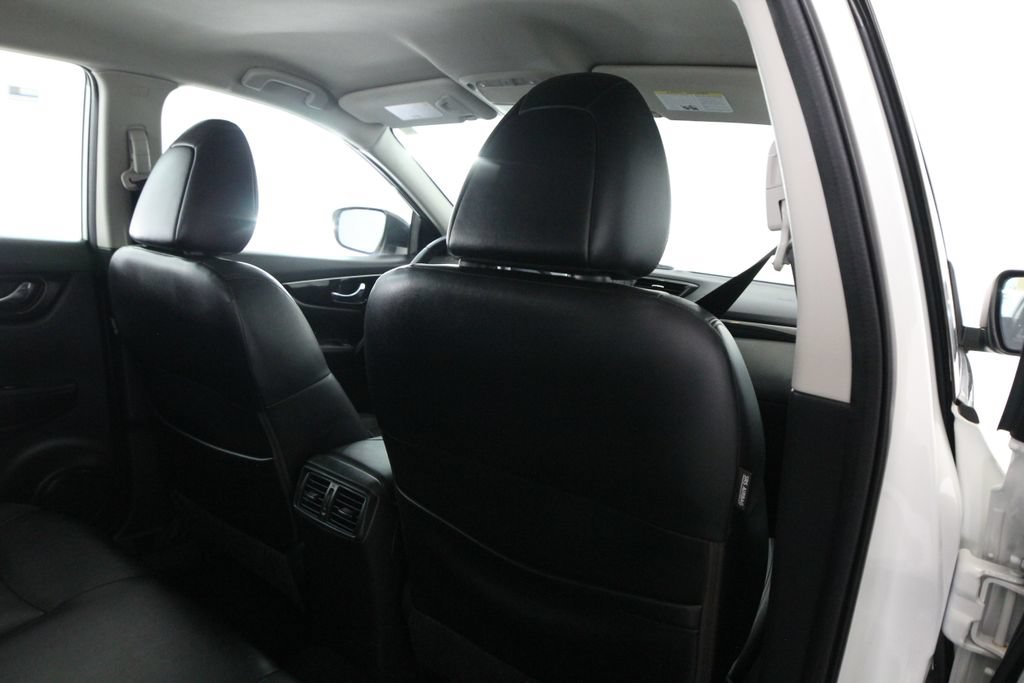 Used 2017 Nissan Rogue Sport SL AWD/4WD image 37