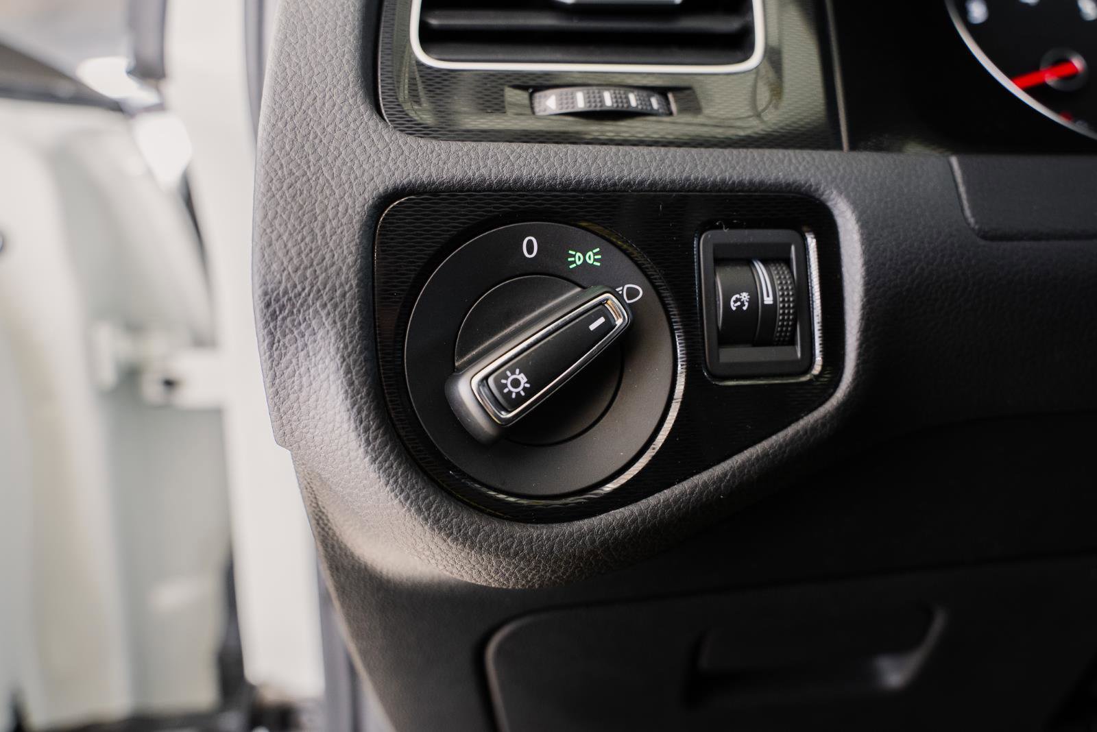 Used 2017 Volkswagen GTI Sport image 17