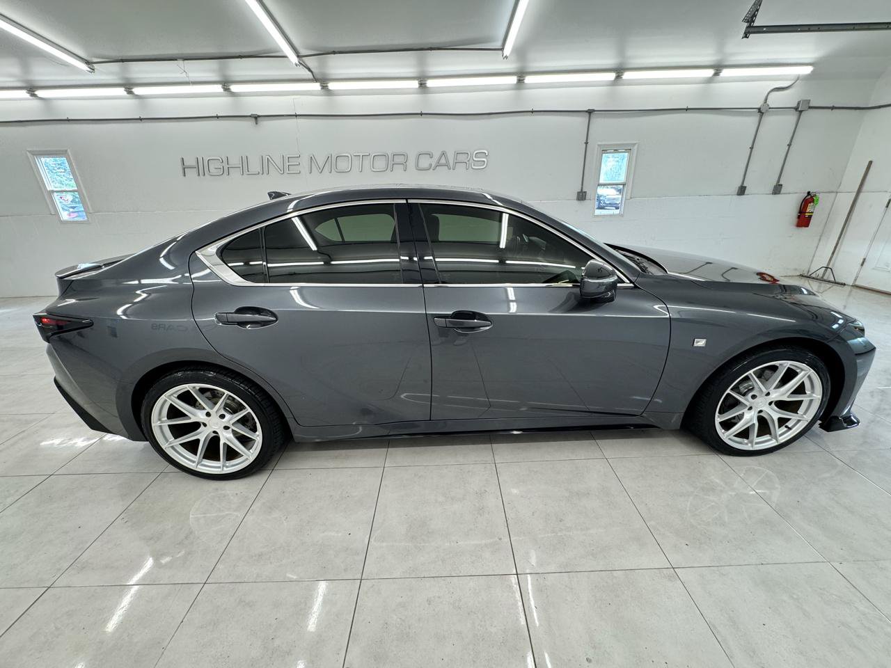 Used 2021 Lexus IS 350 F Sport w/ Accessory Package 2 AWD/4WD image 4