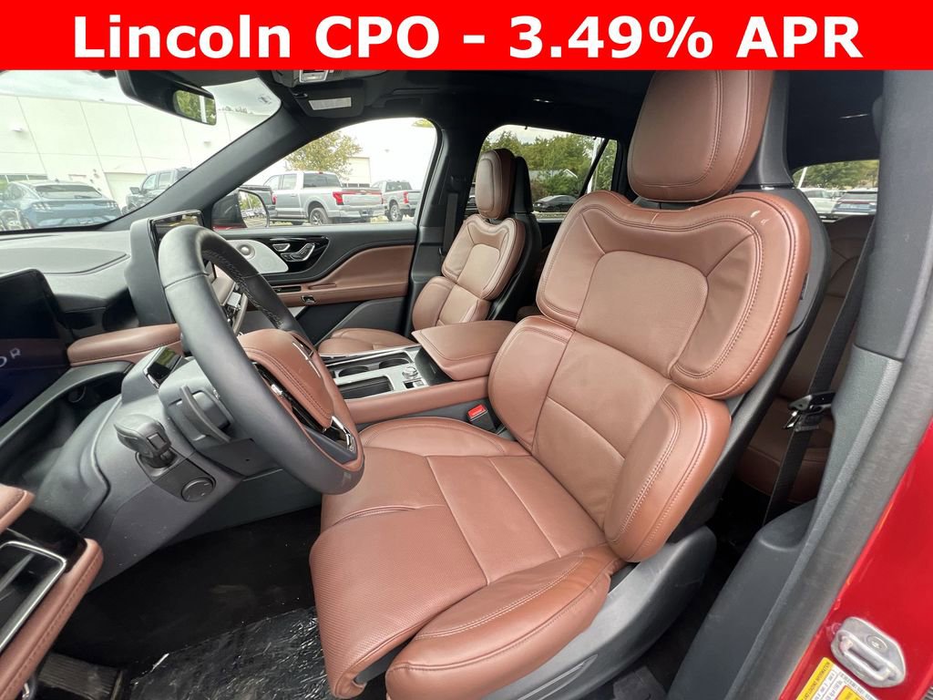 Certified 2025 Lincoln Aviator Reserve w/ Luxury Package image 19