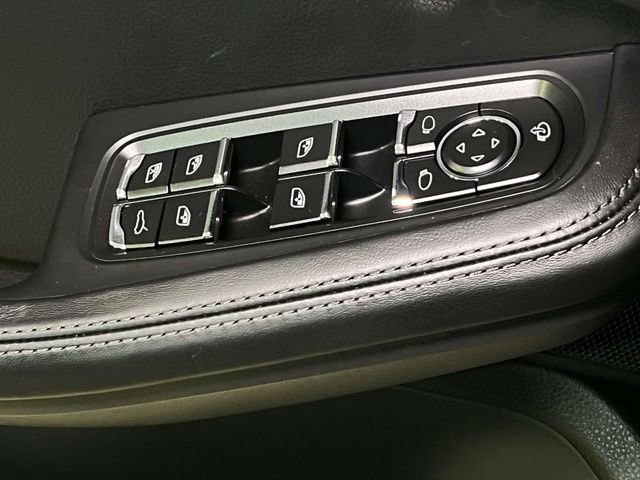 Certified 2026 Porsche Macan AWD/4WD image 37