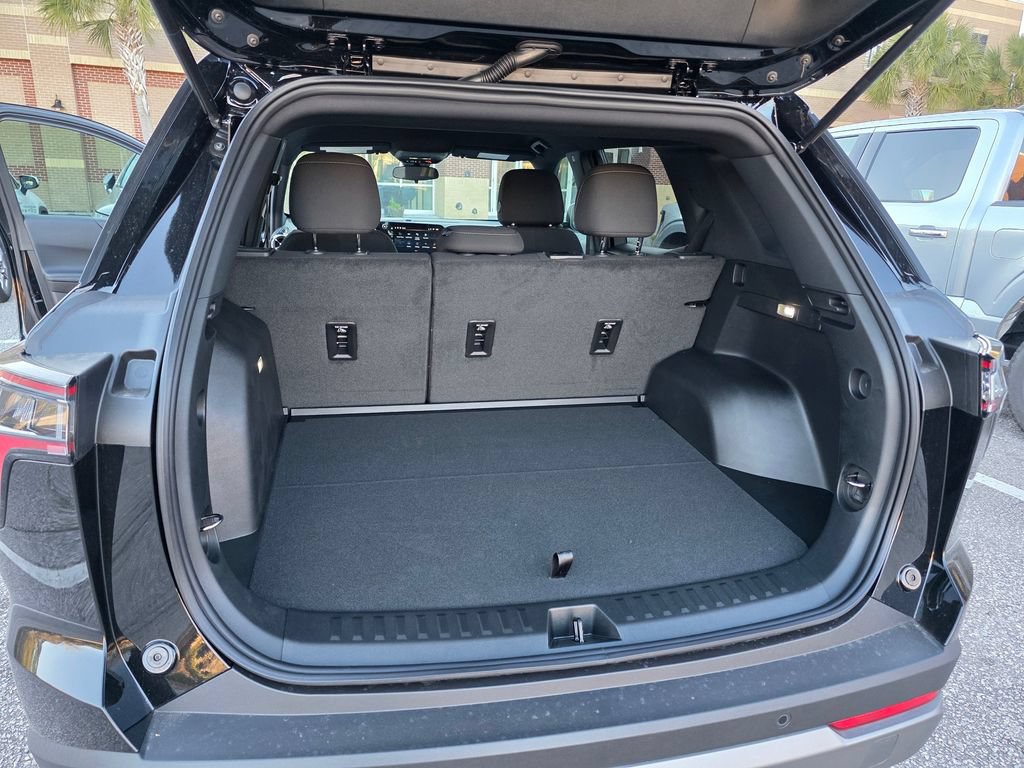 New 2026 Chevrolet Equinox LT AWD/4WD image 22