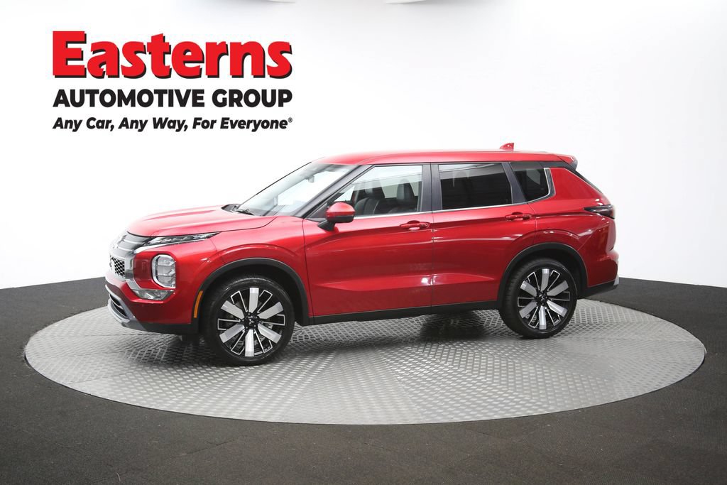 Used 2025 Mitsubishi Outlander SE AWD/4WD image 59