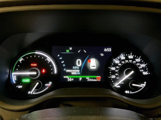 Used 2025 Toyota Sienna LE FWD image 19