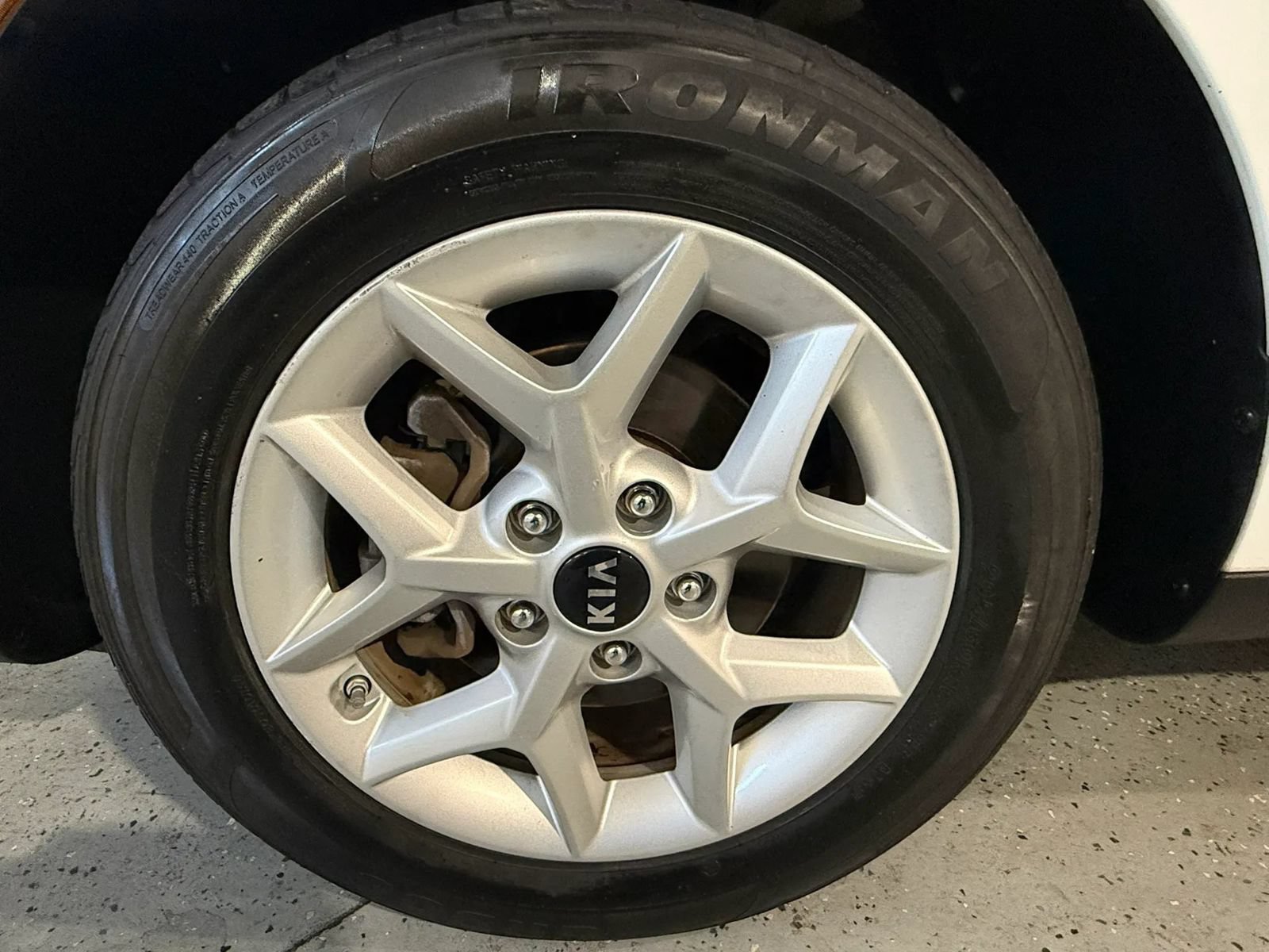 Used 2020 Kia Soul S FWD image 17