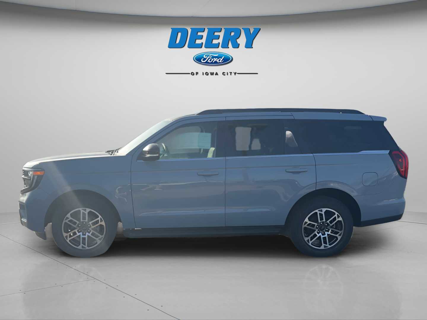 Used 2026 Ford Expedition Active image 2