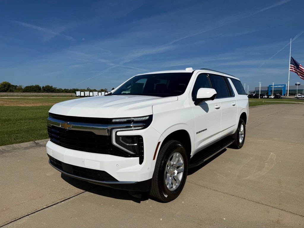 Used 2026 Chevrolet Suburban LS AWD/4WD image 9