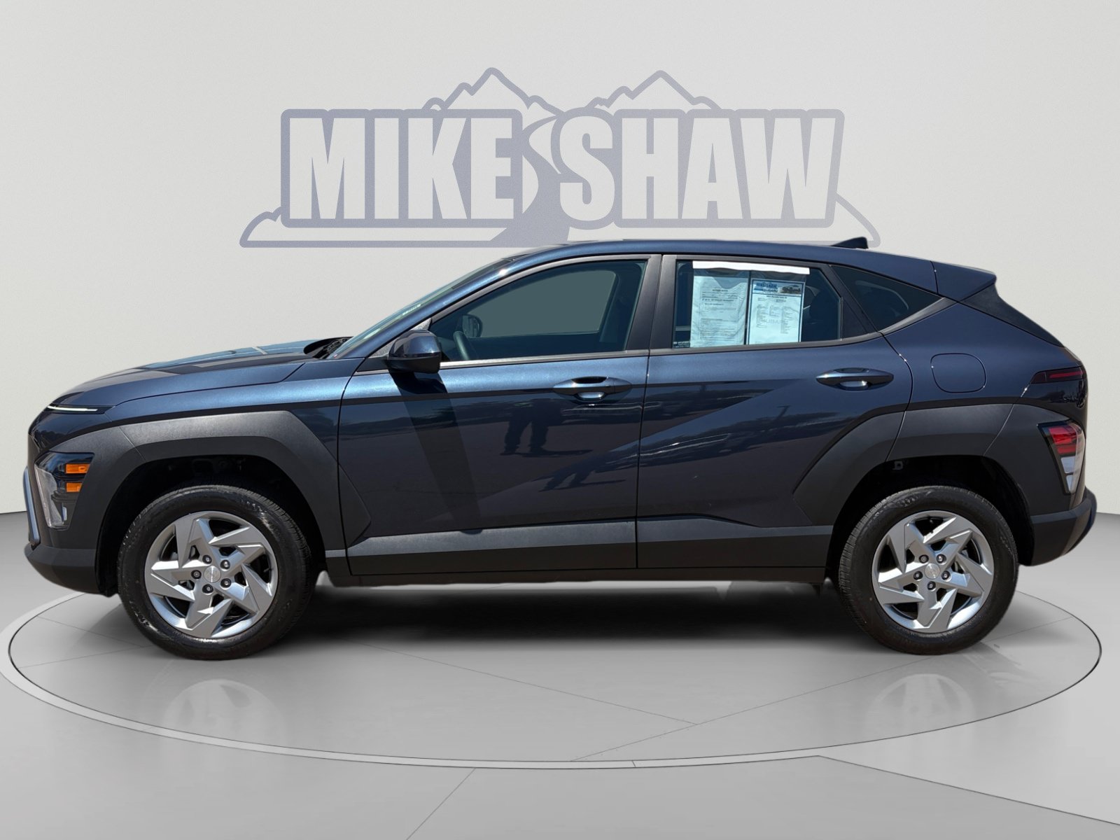 Used 2024 Hyundai Kona SE AWD/4WD image 2