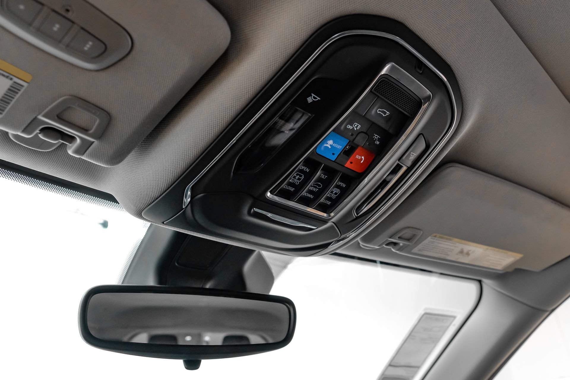 Used 2023 Jeep Grand Cherokee L Limited AWD/4WD image 34