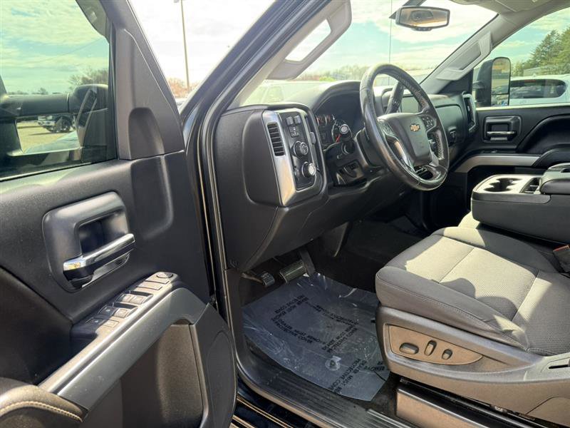 Used 2015 Chevrolet Silverado 2500 LT w/ LT Convenience Package AWD/4WD image 21