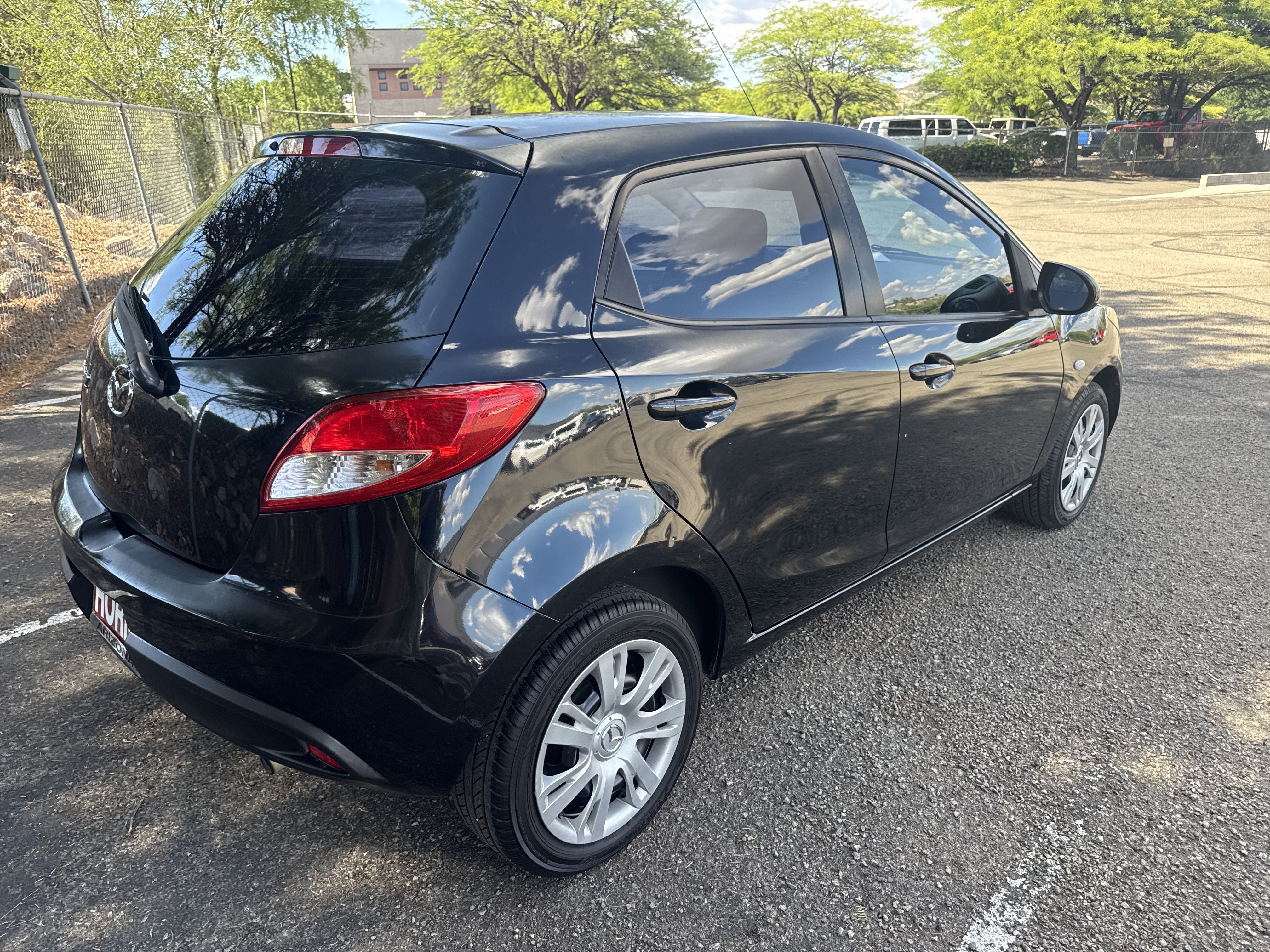 Used 2014 MAZDA MAZDA2 Sport FWD image 7