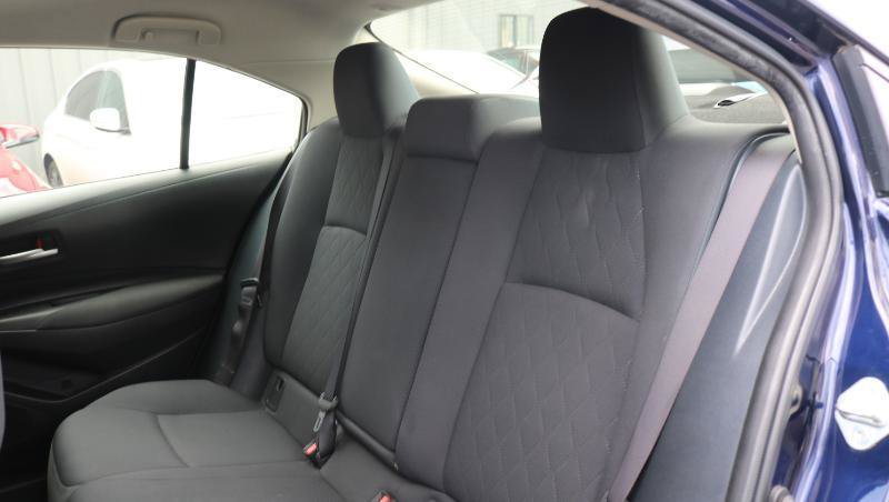 Used 2020 Toyota Corolla LE FWD image 15