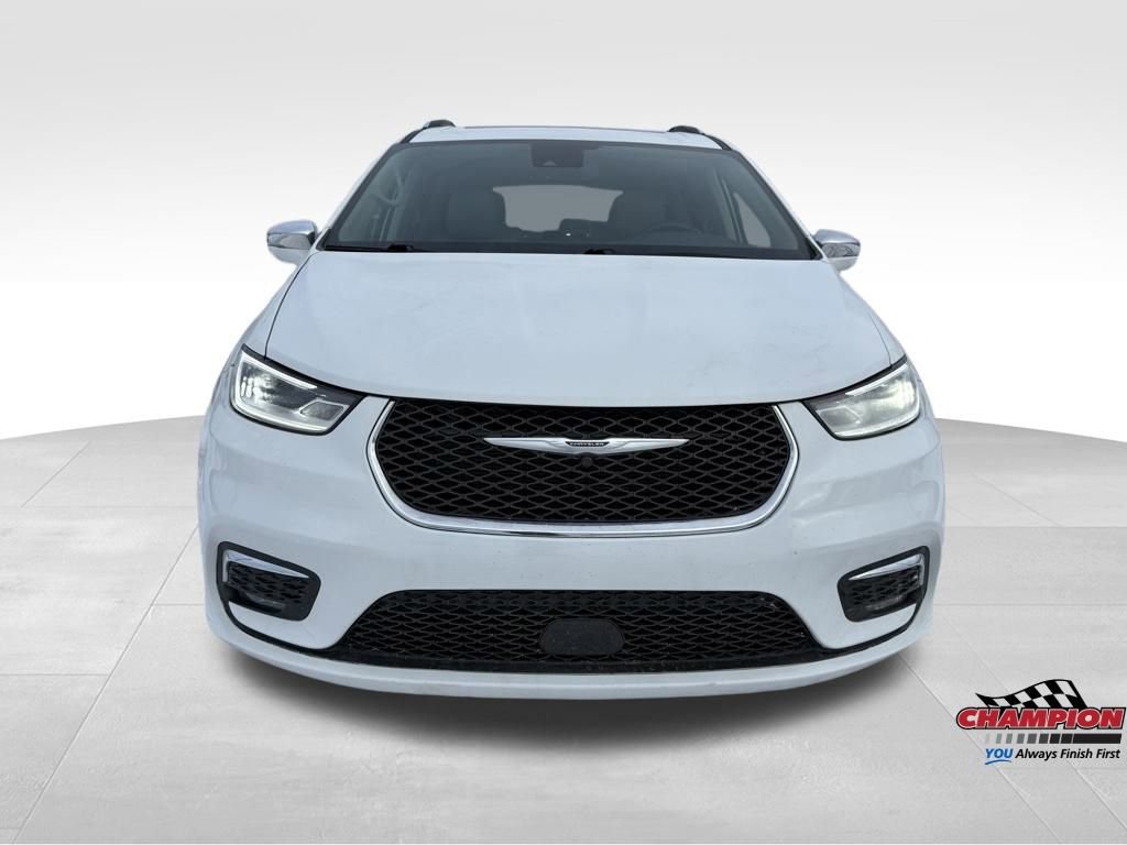 Used 2021 Chrysler Pacifica Limited image 9