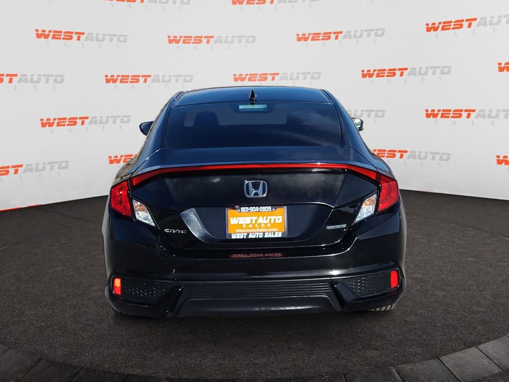 Used 2016 Honda Civic Touring image 4