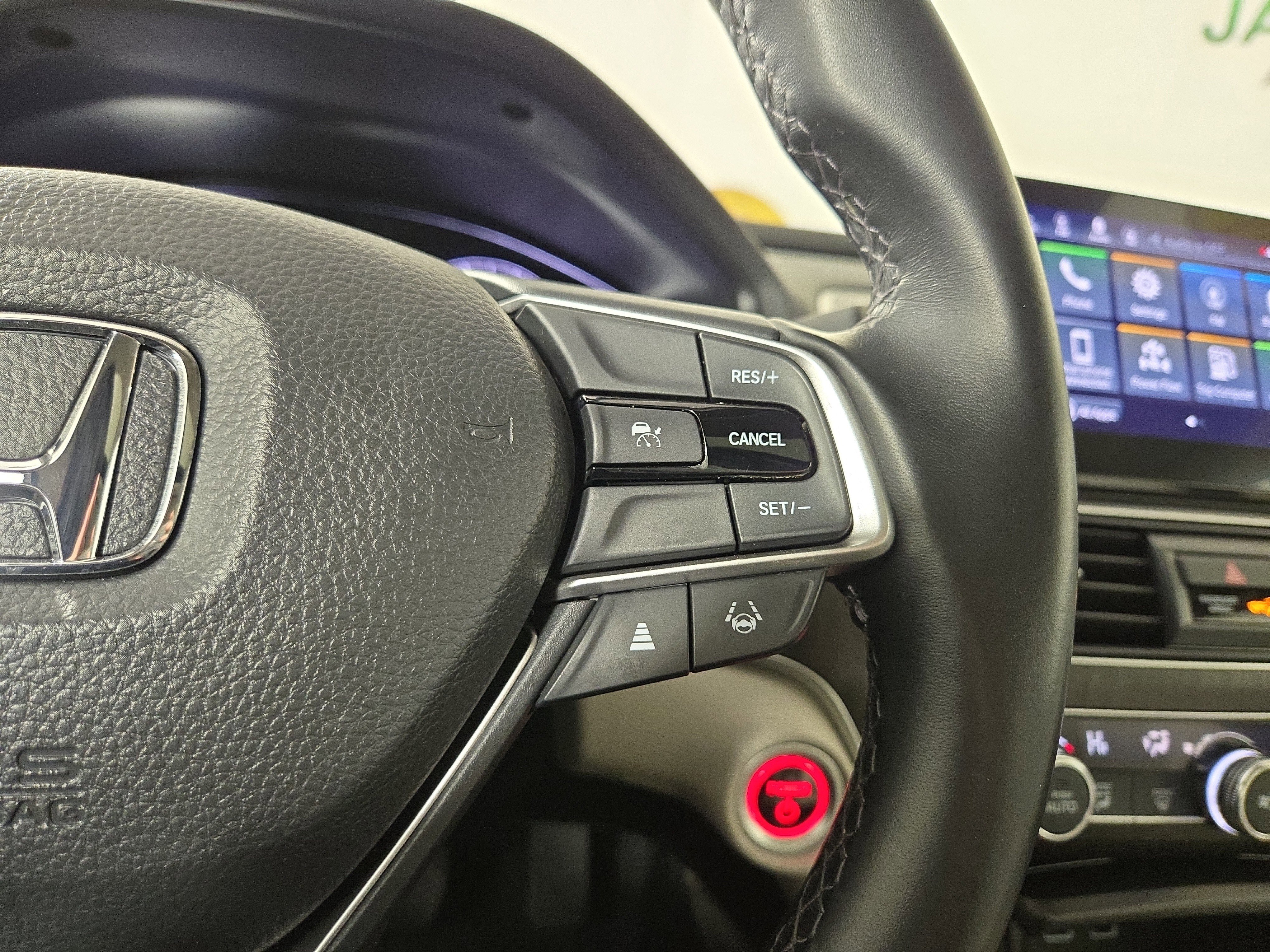 Used 2022 Honda Accord EX-L image 16