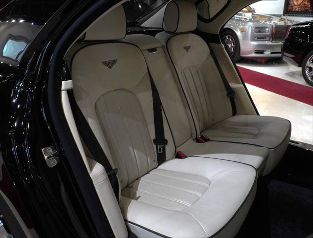 Used 2013 Bentley Mulsanne RWD image 22