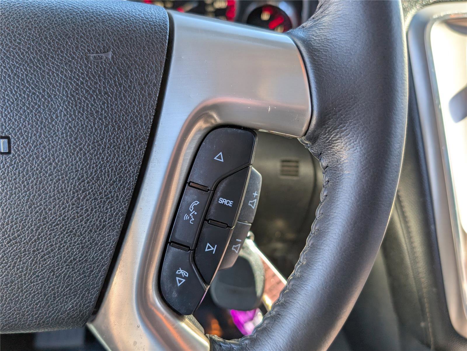 Used 2016 GMC Acadia Denali image 25
