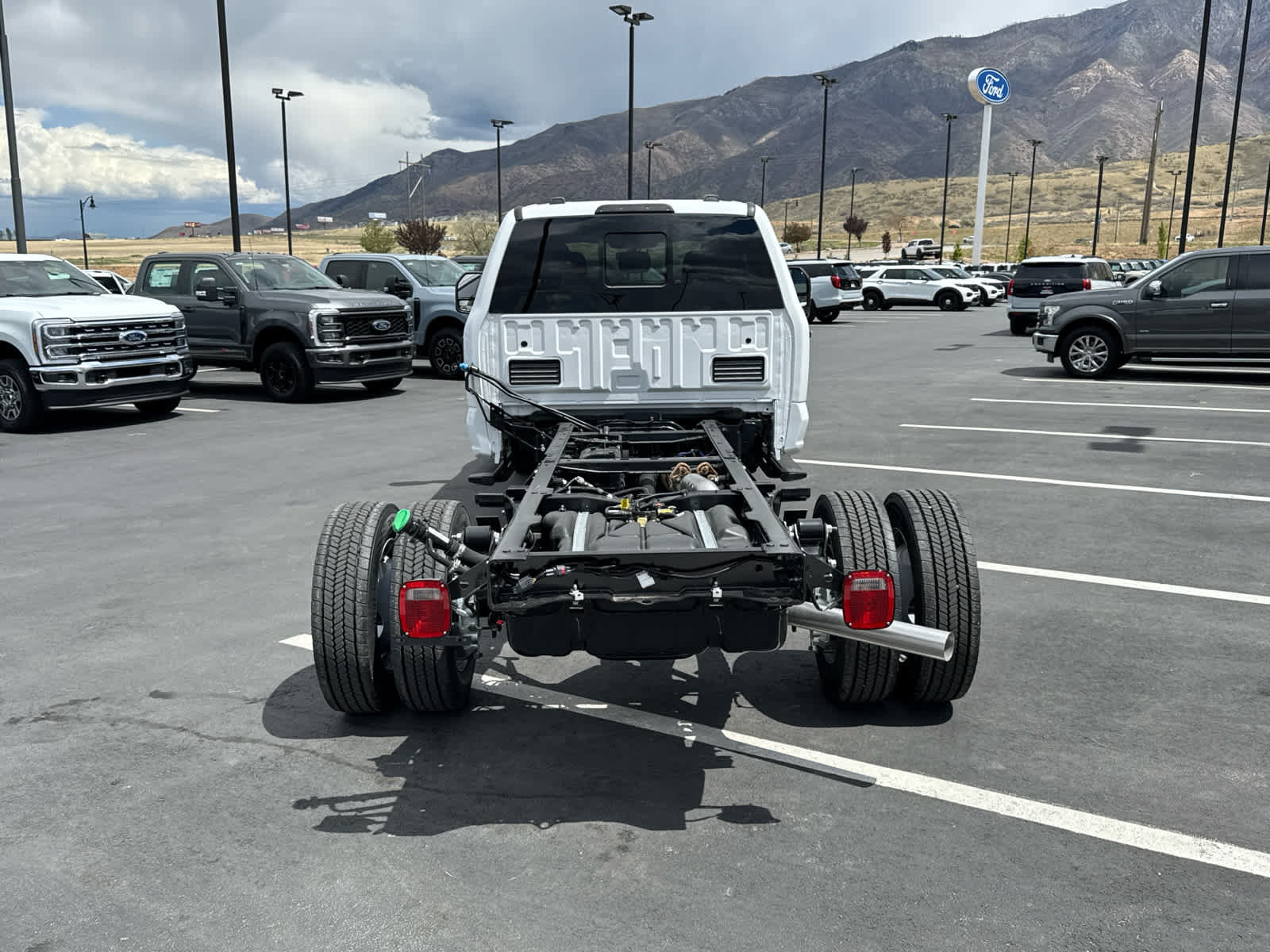 New 2026 Ford F550 4x4 Crew Cab Super Duty w/ XL Chrome Package image 7