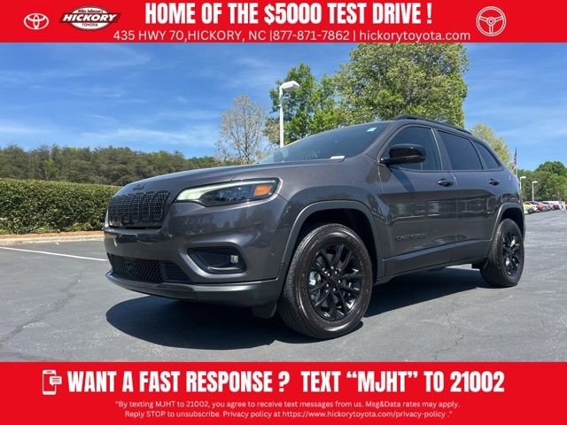 Used 2023 Jeep Cherokee Altitude Lux