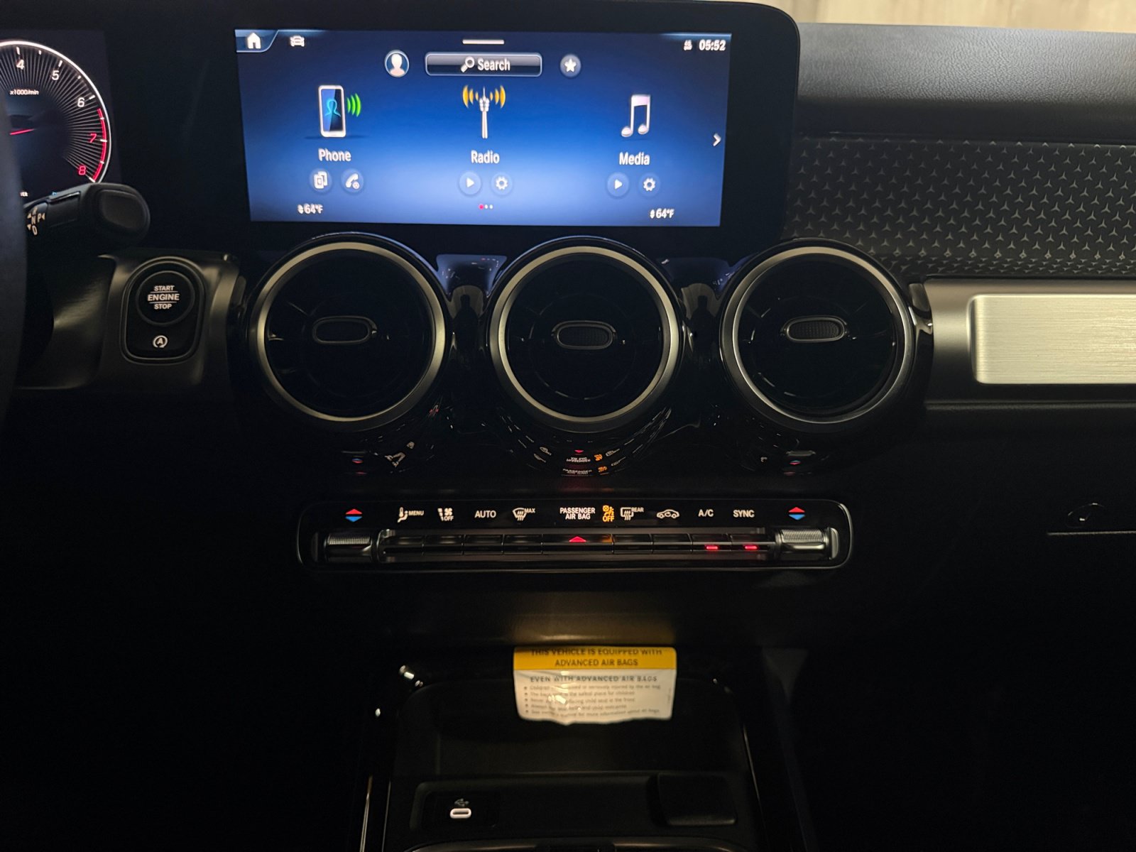 Used 2026 Mercedes-Benz GLB 250 image 21