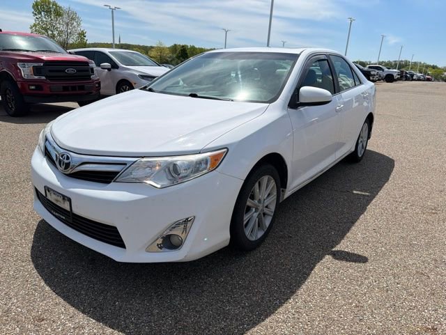 Used 2012 Toyota Camry XLE w/ Leather Pkg FWD image 1