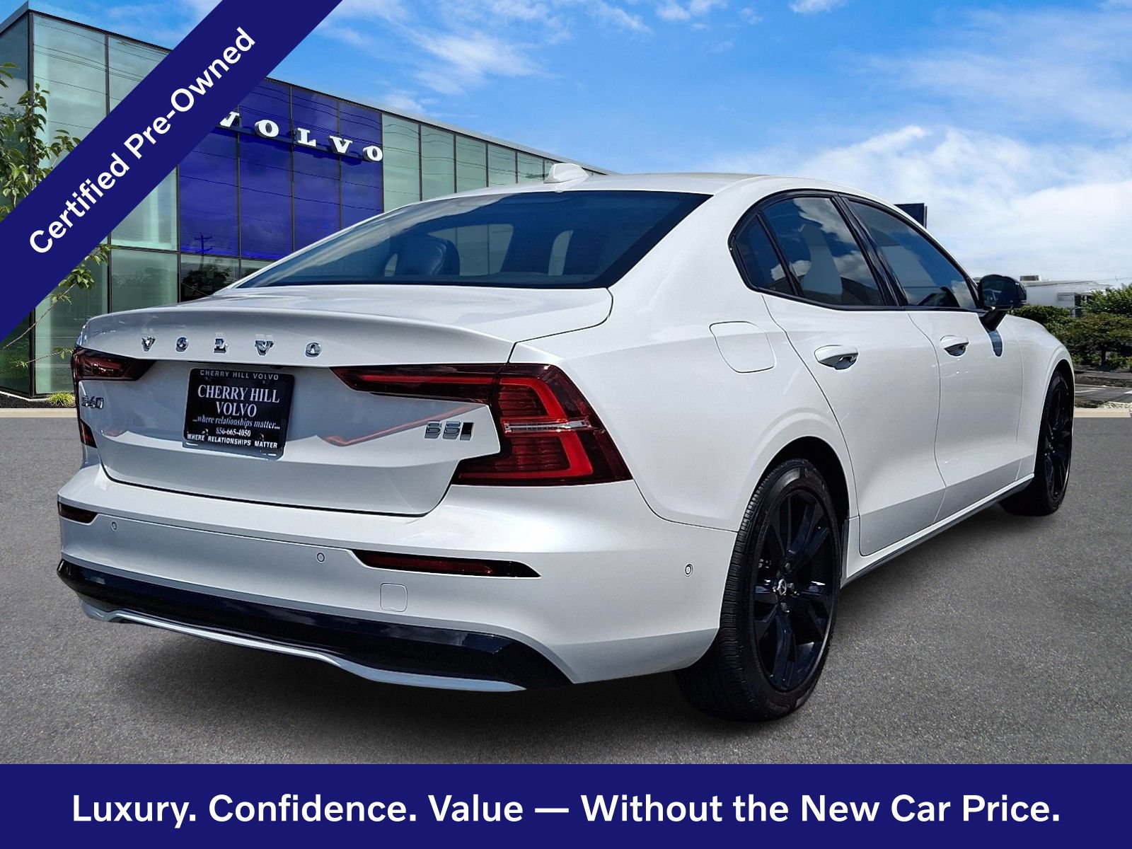 Certified 2023 Volvo S60 B5 Plus w/ Climate Package AWD/4WD image 7