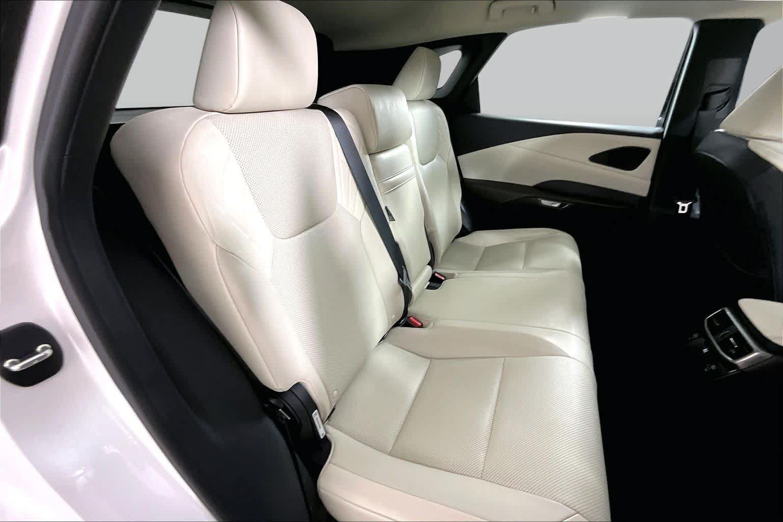Certified 2024 Lexus RX 350 FWD w/ Technology Package image 19