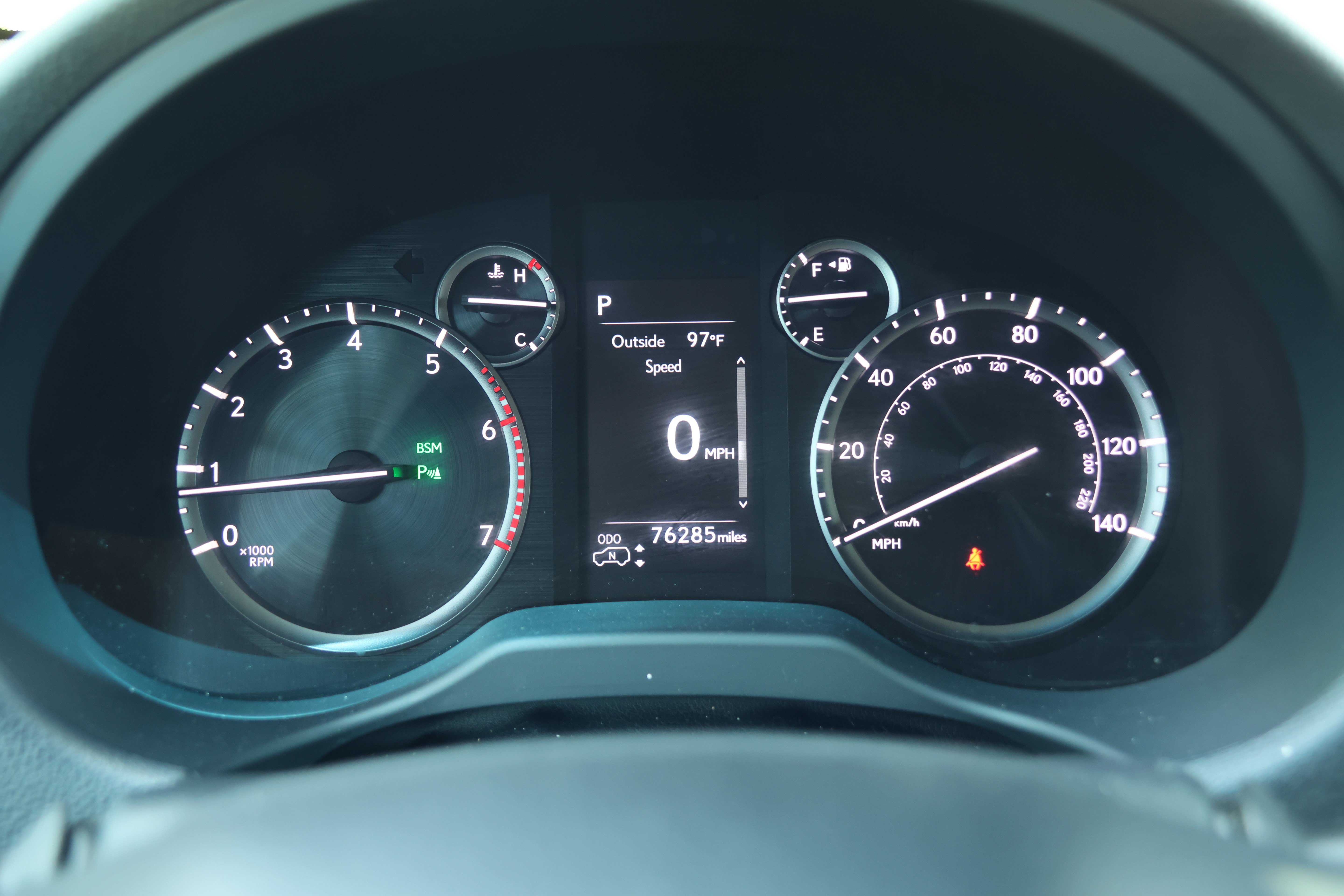 Certified 2023 Lexus GX 460 Luxury w/ Sport Design Package AWD/4WD image 17