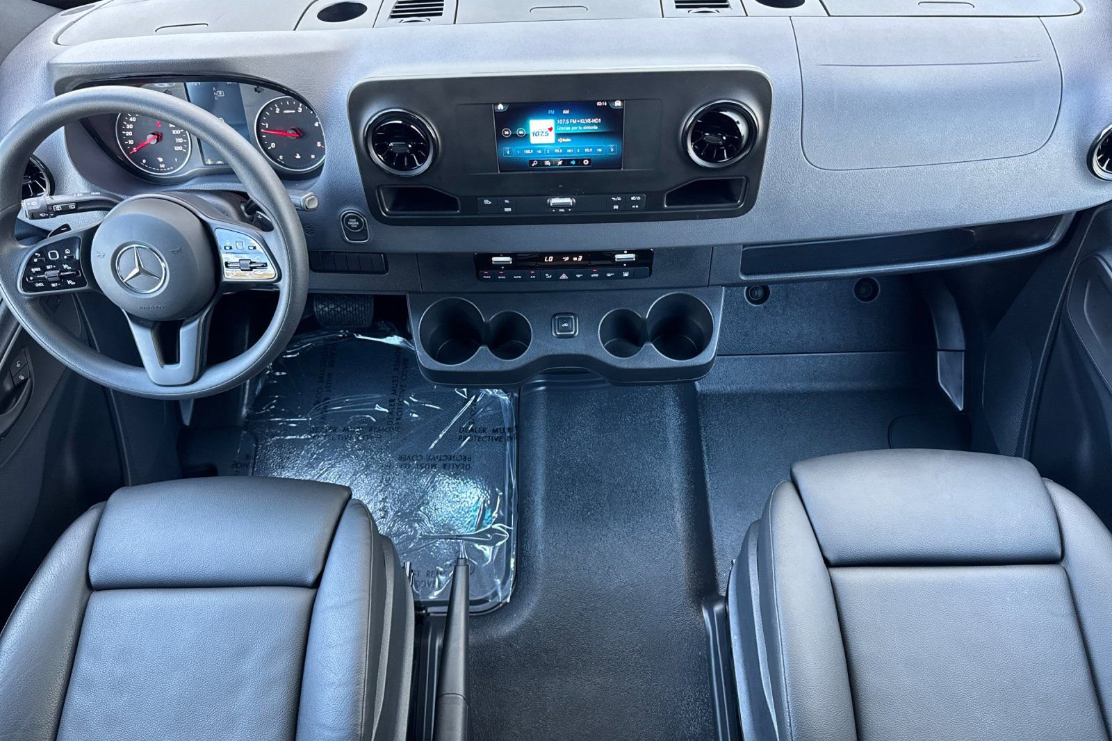 Used 2024 Mercedes-Benz Sprinter 2500 image 14