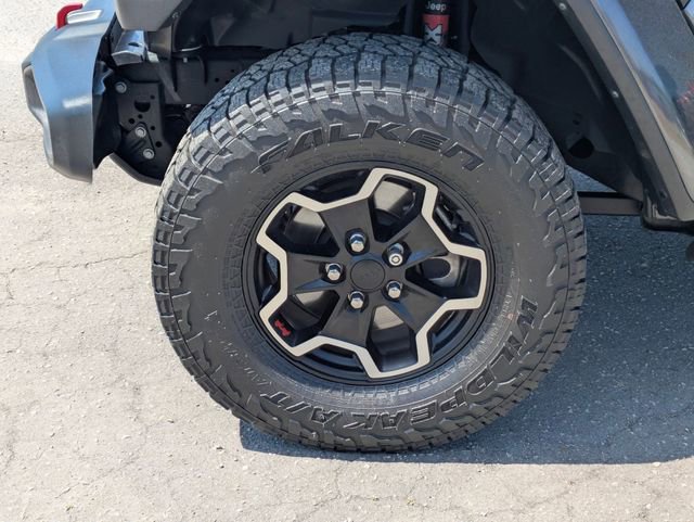 Used 2022 Jeep Gladiator Rubicon w/ LED Lighting Group AWD/4WD image 10