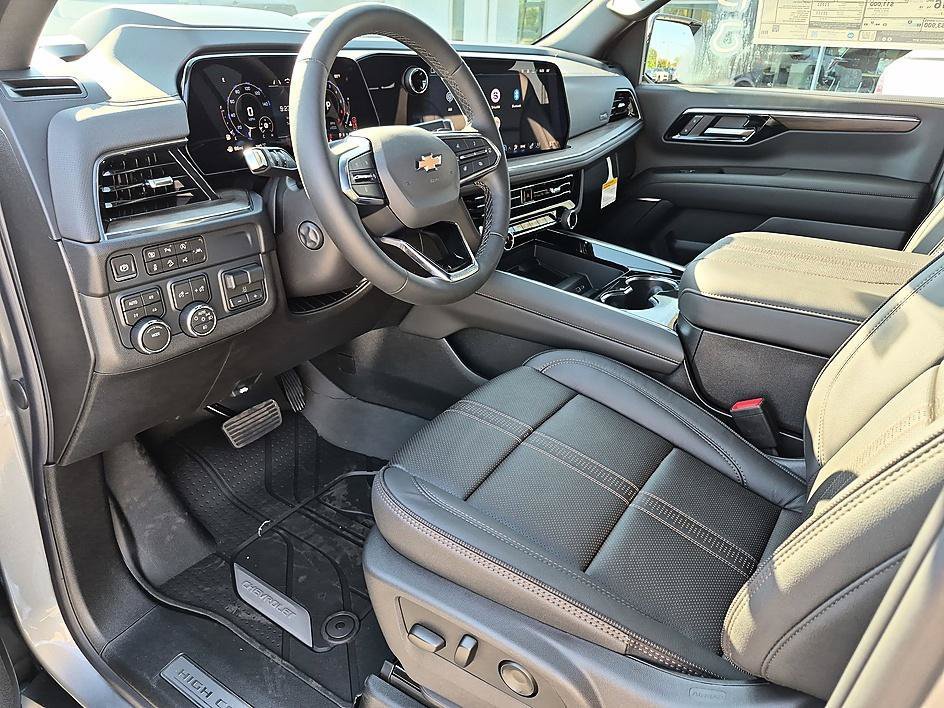 New 2026 Chevrolet Suburban High Country w/ Sun And Tow Package AWD/4WD image 16