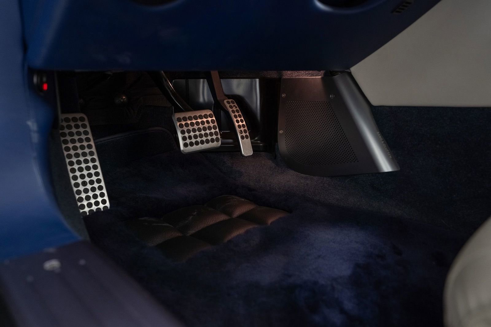 Used 2018 Aston Martin Lagonda RWD image 16