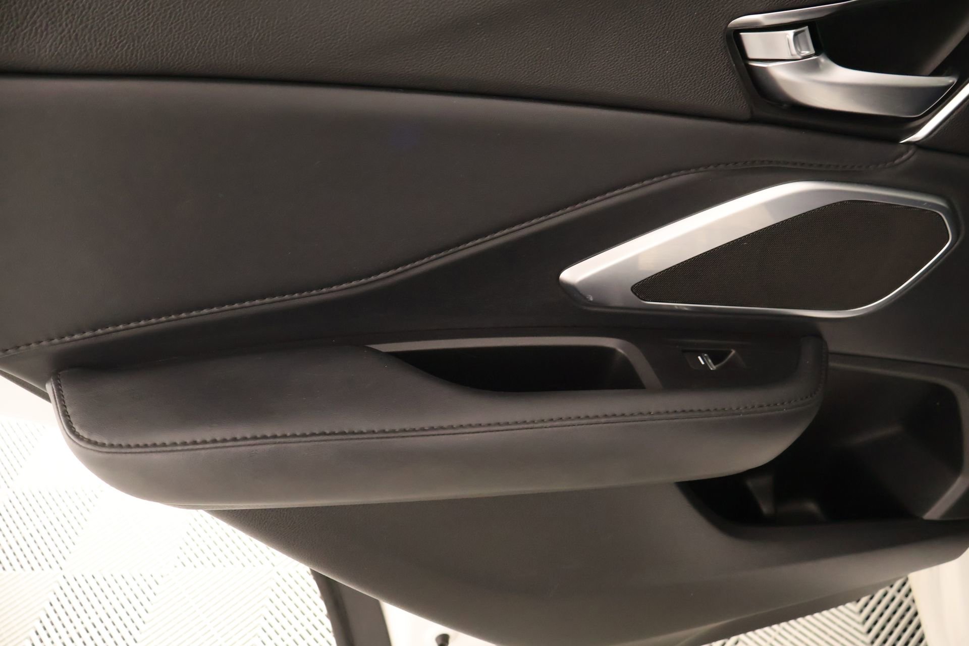 Used 2020 Acura RDX AWD image 17