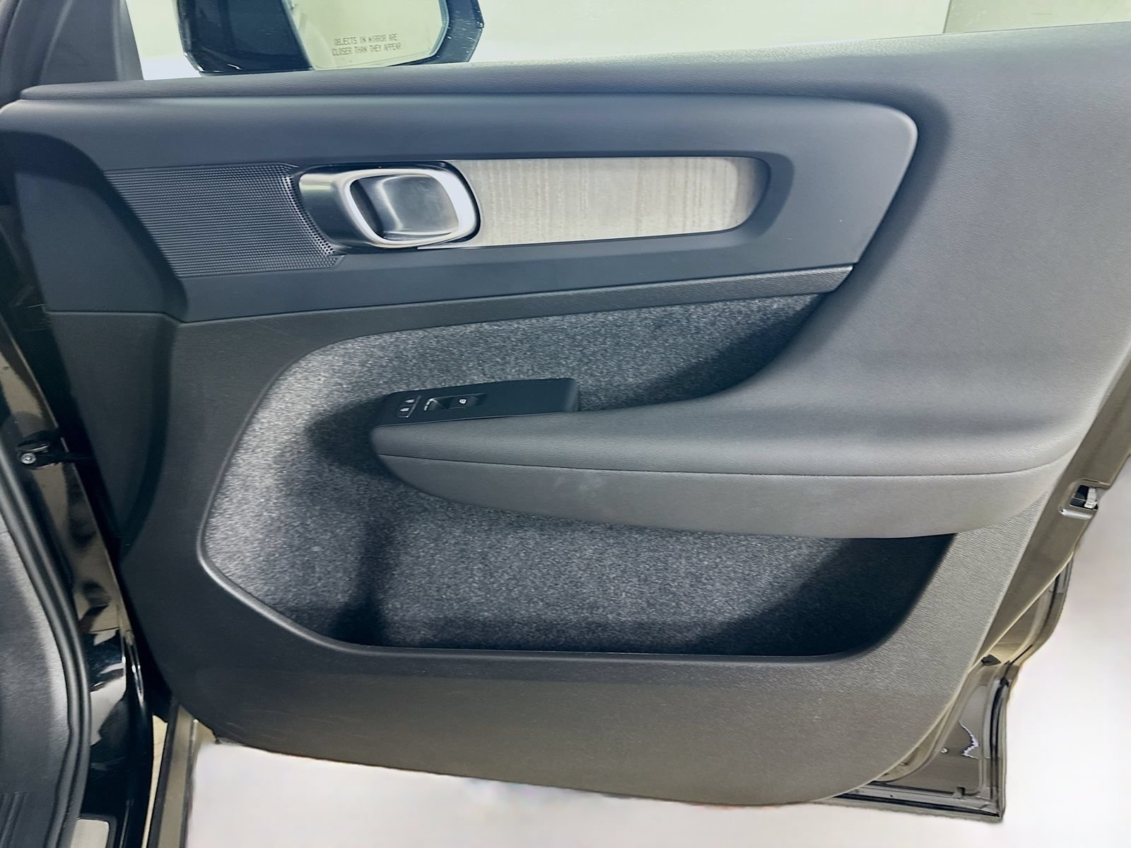 Used 2026 Volvo XC40 B5 Plus AWD/4WD image 41