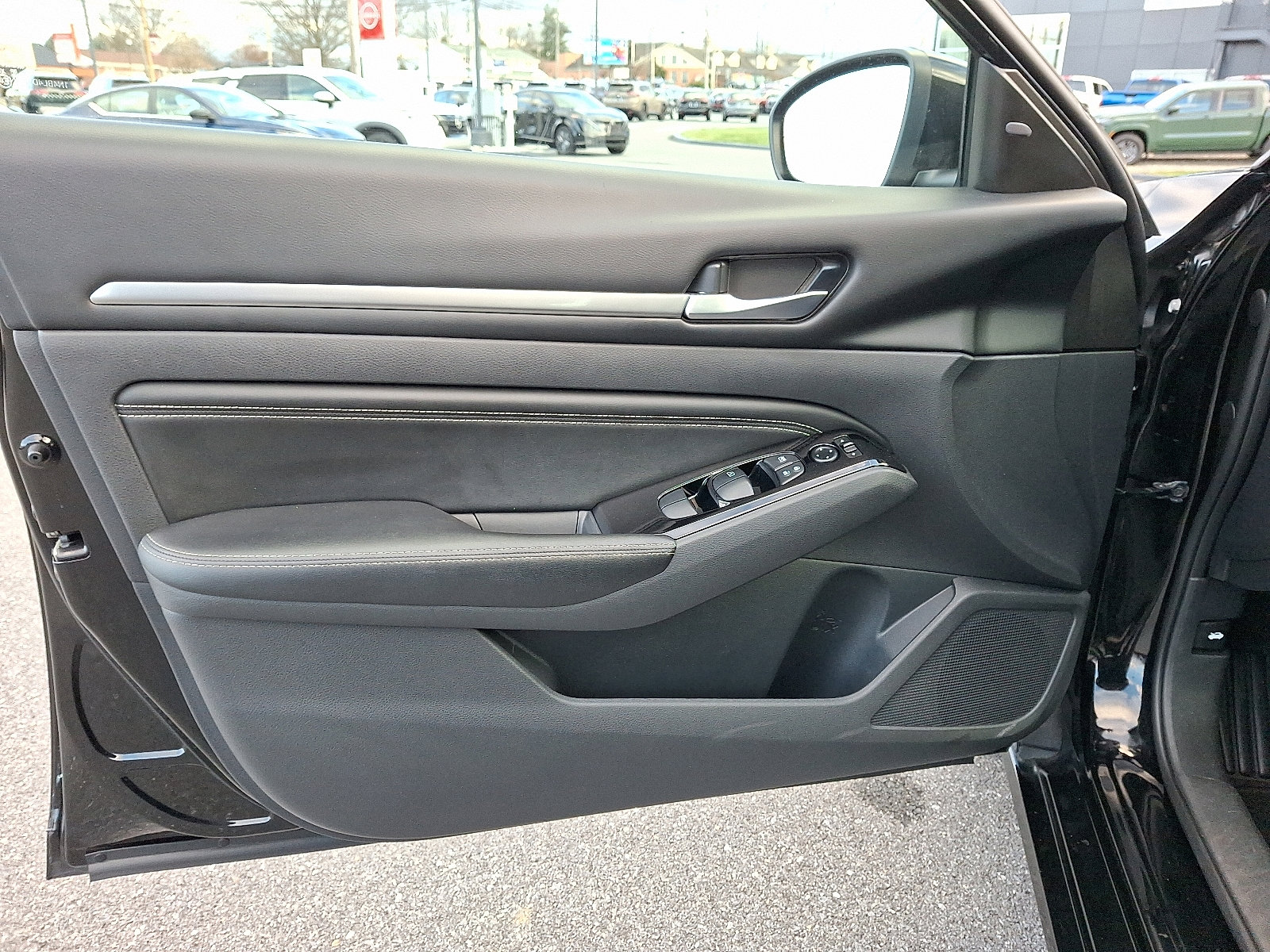 Certified 2022 Nissan Altima 2.5 SV w/ SV Premium Package image 21