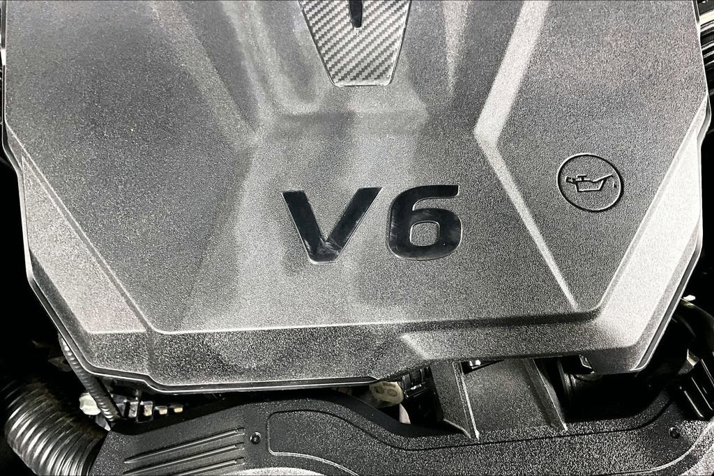 Used 2022 Genesis GV70 3.5T Sport image 31